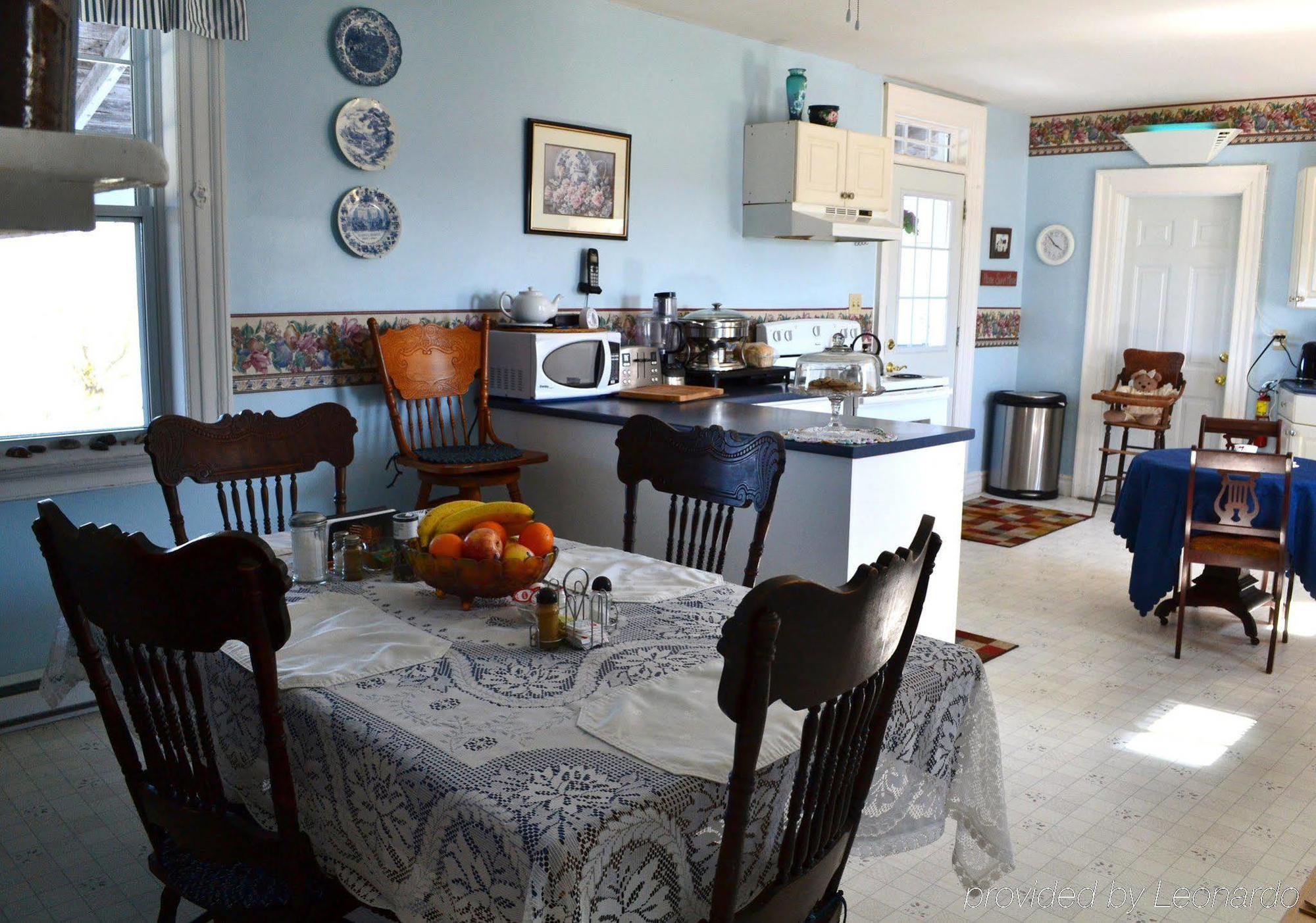 Moore'S Specialties Fundy Bay House Rental Gardner Creek エクステリア 写真