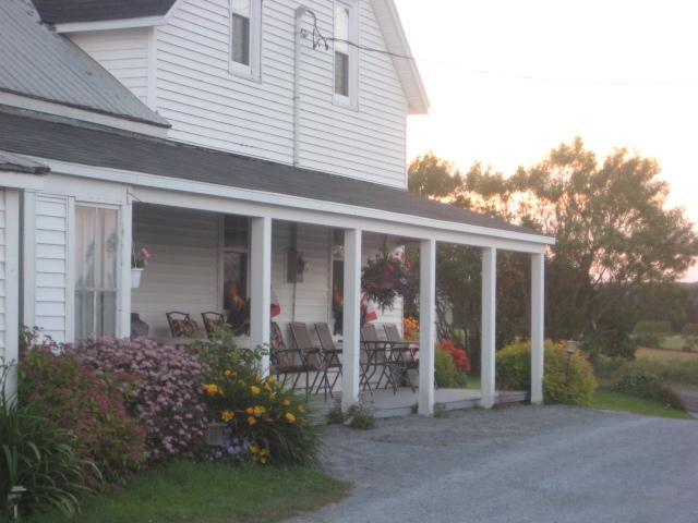 Moore'S Specialties Fundy Bay House Rental Gardner Creek エクステリア 写真